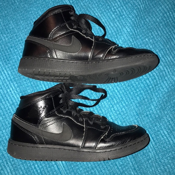 Nike Air Jordan 1 - Picture 7 of 12